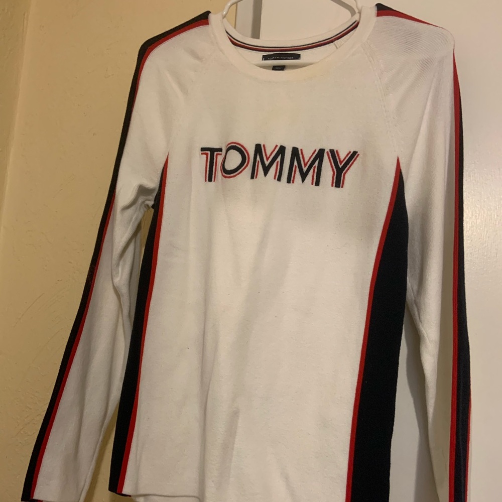 Tommy Hilfiger women’s sweater